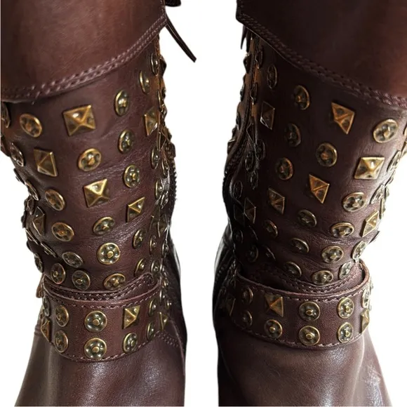 EUC UGG leather Studded Conor Boots Brown Size 9.5