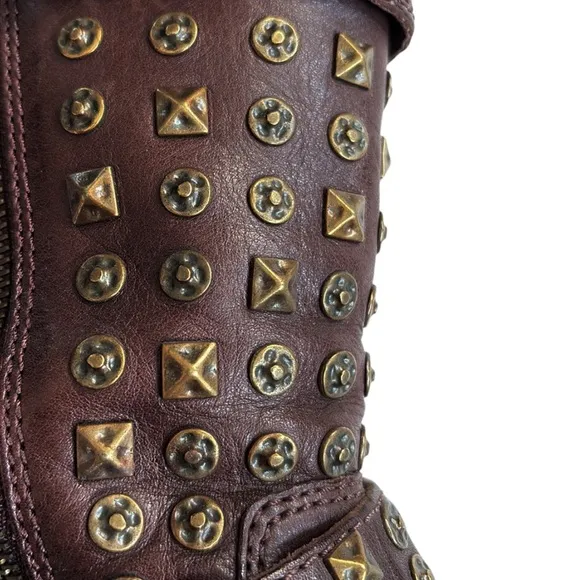 EUC UGG leather Studded Conor Boots Brown Size 9.5