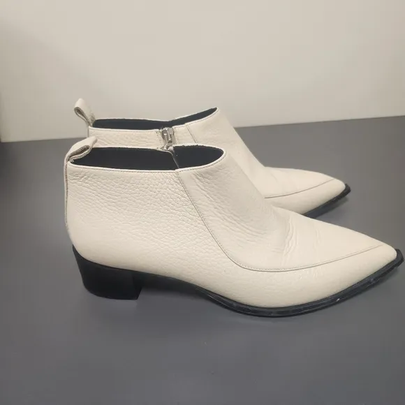 Everlane The Boss Cream Bone Boots Booties Pebbled Leather Size 8.5