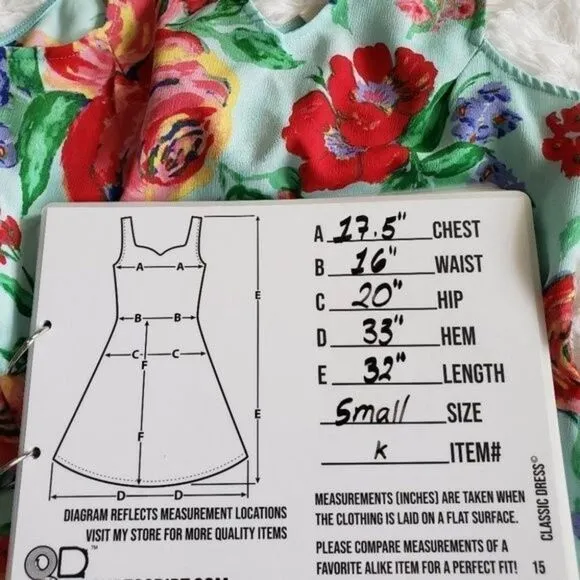 Everly sleeveless floral dress size Small