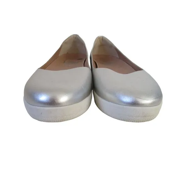 FitFlop Metallic Silver Leather Round Toe Flats