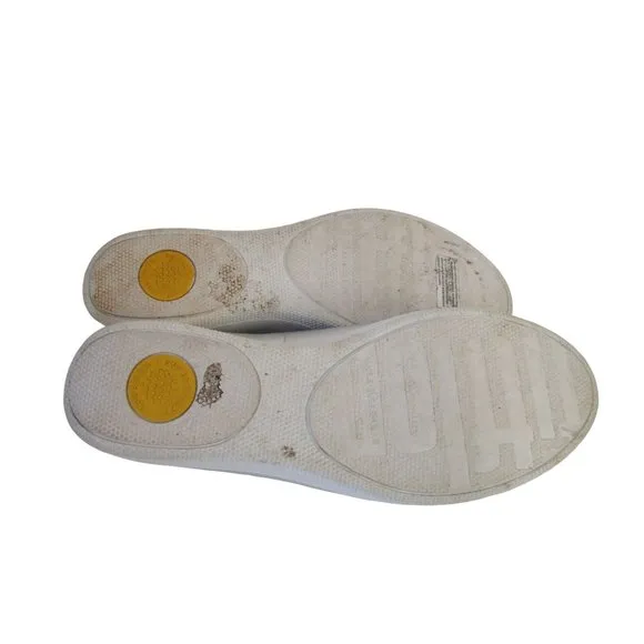 FitFlop Metallic Silver Leather Round Toe Flats