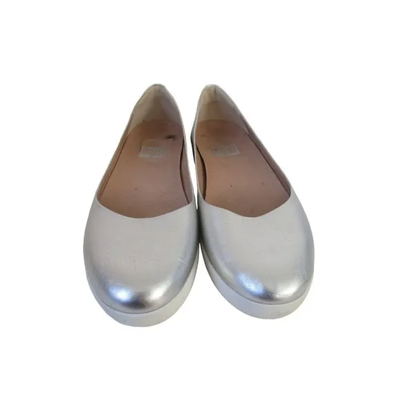 FitFlop Metallic Silver Leather Round Toe Flats