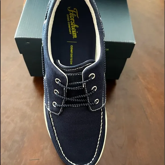 Florsheim Comfortech boat shoes NWT