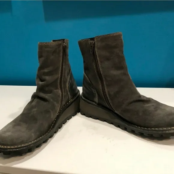 Fly London grey suede Zip Up Ankle Boots MONG 6.5