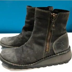 Fly London grey suede Zip Up Ankle Boots MONG 6.5
