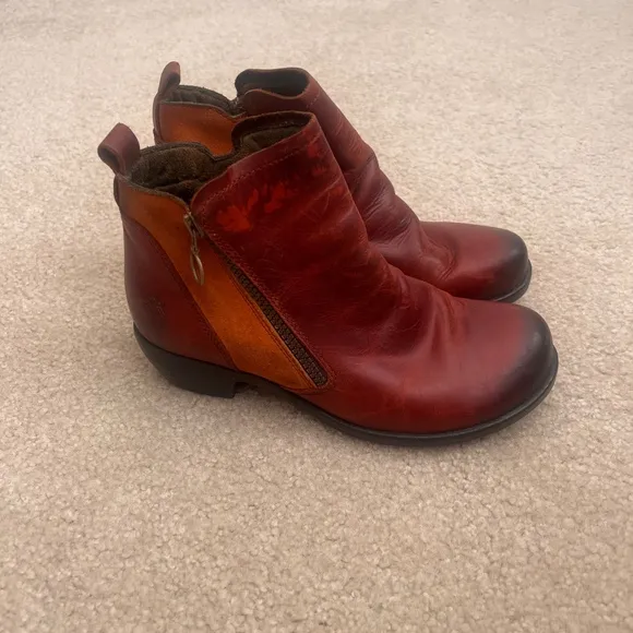 Fly London Meli Leather Ankle Boots Side Zip Red Orange Accents EU39 US8.5
