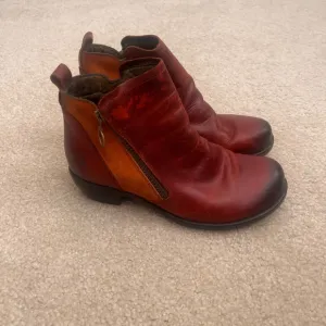 Fly London Meli Leather Ankle Boots Side Zip Red Orange Accents EU39 US8.5