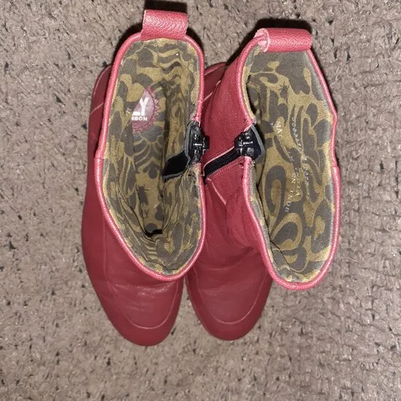 FLY LONDON-Pilz-Red Leather Wedge Booties-Side Zip-Sz 38-Excellent