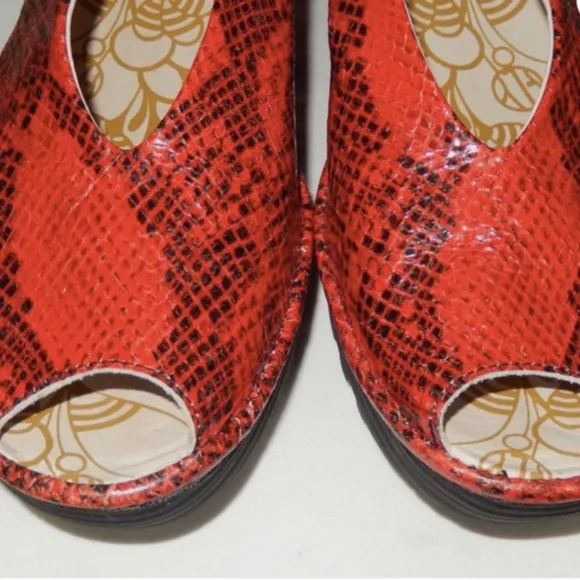 Fly London Red Snakeskin Leather Yala Peeptoe Wedges Slingback Shoes 40