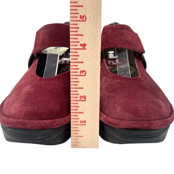 Fly London Women's Robi Mary Jane rust Suede Wedges size 39/8-8.5 NWT 🪰