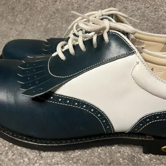 FootJoy Classics Women’s Style 90605 Leather Teal/White Golf Shoes Size 8.5B
