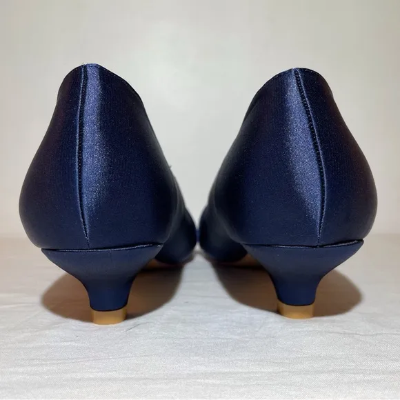 Formal Satin Closed Toe Kitten Heel with Rhinestones Navy Size 9.5