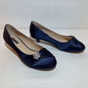 Formal Satin Closed Toe Kitten Heel with Rhinestones Navy Size 9.5