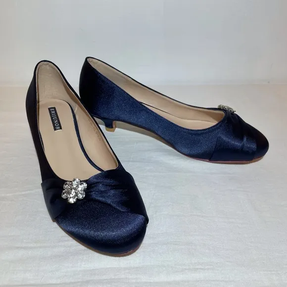 Formal Satin Closed Toe Kitten Heel with Rhinestones Navy Size 9.5