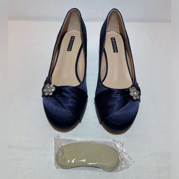 Formal Satin Closed Toe Kitten Heel with Rhinestones Navy Size 9.5