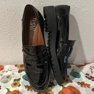 FRANCO SARTO CASSANDRA BLACK PATENT LEATHER LOAFER SZ 8M CAREER EVERYDAY
