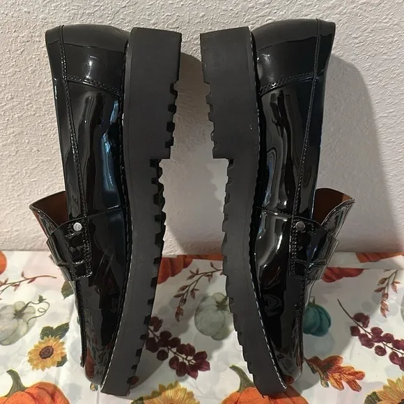 FRANCO SARTO CASSANDRA BLACK PATENT LEATHER LOAFER SZ 8M CAREER EVERYDAY