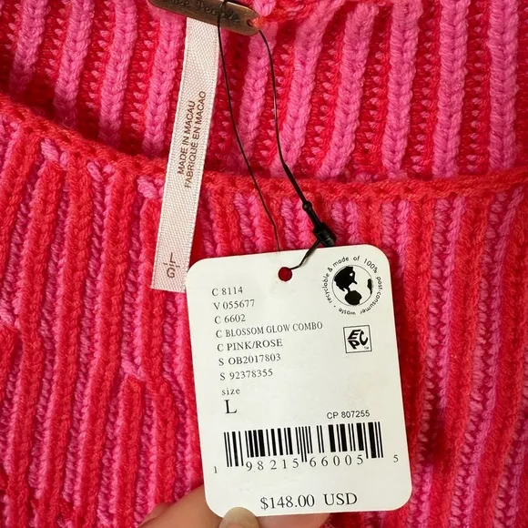 FREE PEOPLE Charlotte Tunic Oversized Sweater Pink Blossom Glow Size Large NWT