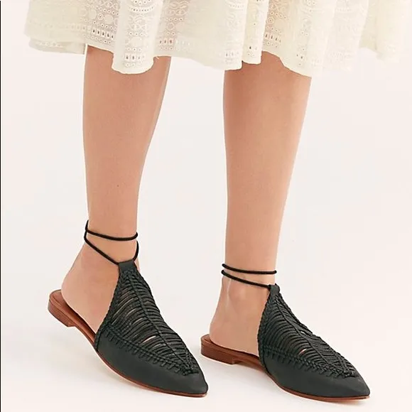 FREE PEOPLE DANA Woven Flat NWT SZ37 Black NIB