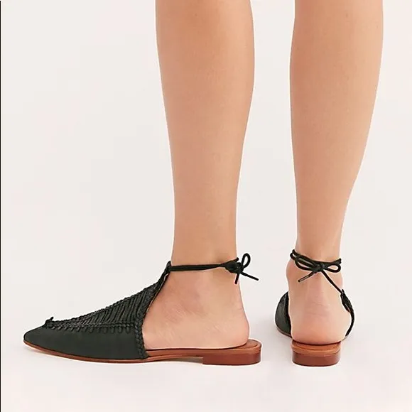 FREE PEOPLE DANA Woven Flat NWT SZ37 Black NIB
