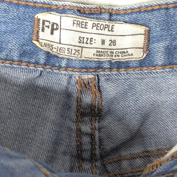 Free People Low Rise Stretch Denim Cuffed  Bermuda Shorts size 26