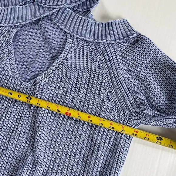 Free People Off Shoulder Cutout Pullover Chunky Knit Top Stretch Sweater, Size L