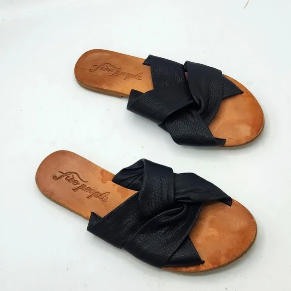 FREE PEOPLE RIO VISTA LEATHER FLAT SLIDE SANDALS SIZE 38, 7US