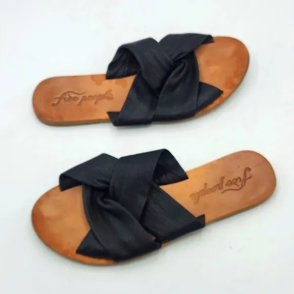 FREE PEOPLE RIO VISTA LEATHER FLAT SLIDE SANDALS SIZE 38, 7US