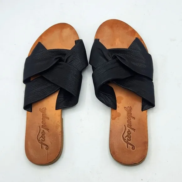 FREE PEOPLE RIO VISTA LEATHER FLAT SLIDE SANDALS SIZE 38, 7US