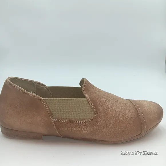 Free People Suade Leather tan Pointed Toe Flats Women's Sz 37