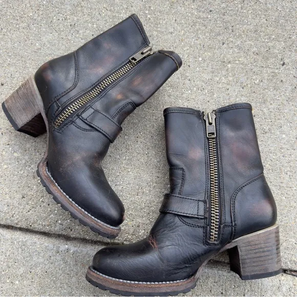 Freebird by Steven Carlito distressed leather ankle boots women’s size 7