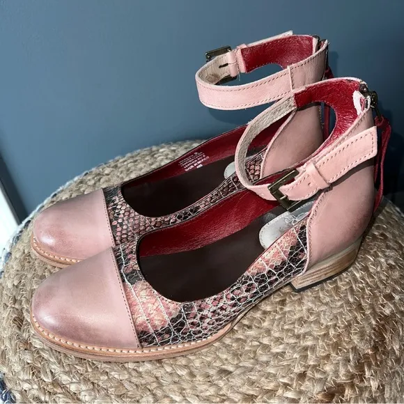 Freebird by Steven Marilyn Snake Print Shoes