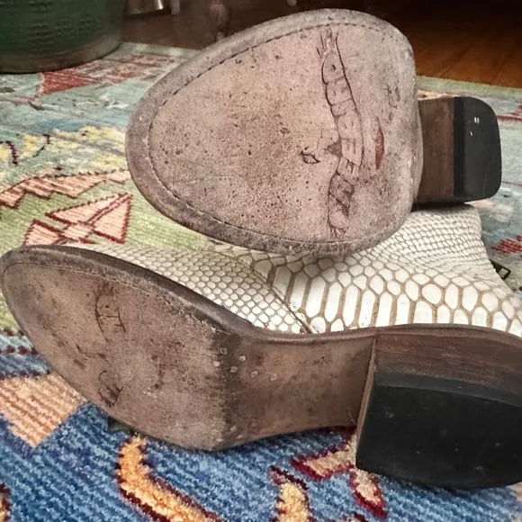 Freebird by Steven Saga Booties