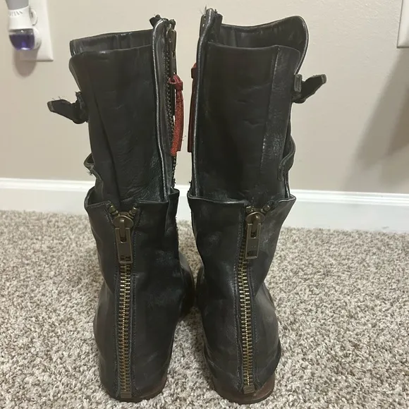 Freebird Ravi, Gray Black Vintage Moto Boots with Side Zipper