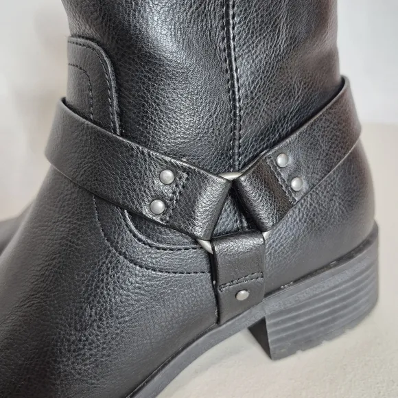 Frye and Co. Elodie Black Faux Leather Side Zip Combat / Moto Boot - Size 8