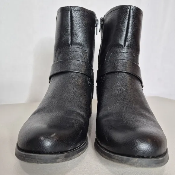 Frye and Co. Elodie Black Faux Leather Side Zip Combat / Moto Boot - Size 8