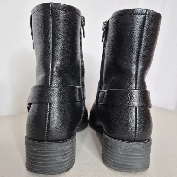 Frye and Co. Elodie Black Faux Leather Side Zip Combat / Moto Boot - Size 8