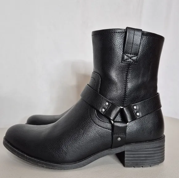Frye and Co. Elodie Black Faux Leather Side Zip Combat / Moto Boot - Size 8