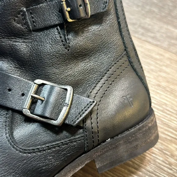 Frye black leather ankle boots woman’s size 6 (d77)