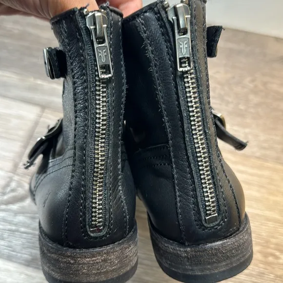 Frye black leather ankle boots woman’s size 6 (d77)