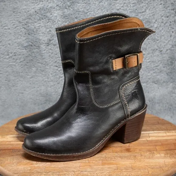 Frye Carmen Shortie Pull On Buckle Wood Heel Round Toe Black Ankle Boots 6.5 ***