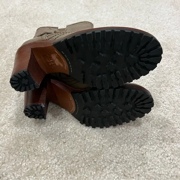 FRYE Lucy Engineer Boots Booties Green Brown Leather Women’s Size 6  (76755),