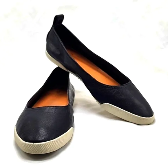 FRYE MELANIE BLACK LEATHER POINTED TOE BALLET SLIP-ON FLATS WOMENS 7 VGUC