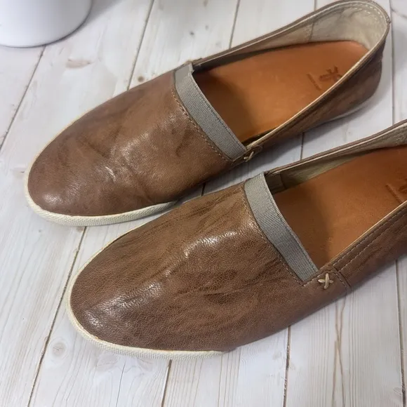 Frye Melanie Slip On Leather Loafers Women’s size 6
