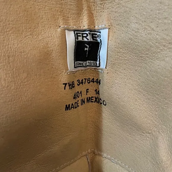 FRYE Melissa button back zip up boots