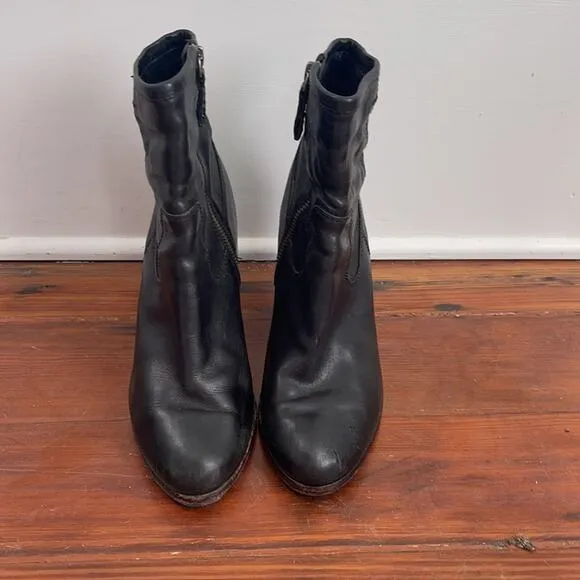Frye Patty Artisan leather side zip heeled ankle boots sz 7.5