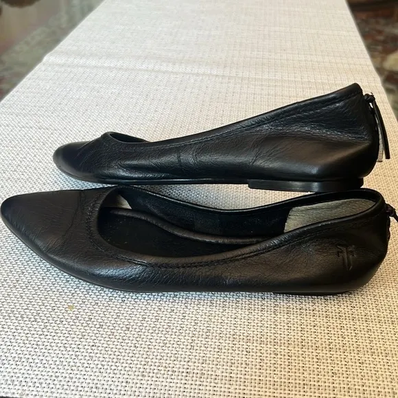 Frye Regina Ballet Flats Black Leather Pointed Toe Slip On Shoes Women Size 6