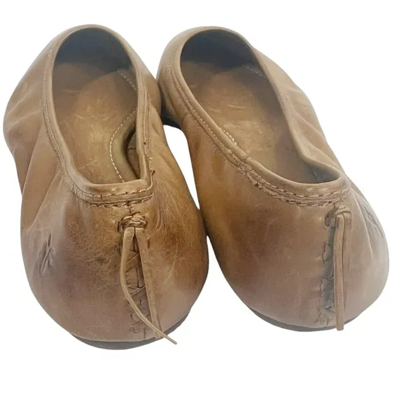 FRYE Regina Pointed Toe Smooth Tan Leather Ballet Flats Women's 9.5