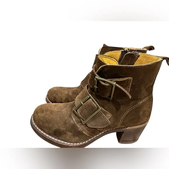 Frye Sabrina Boots Womens 8.5 Brown Suede Double Buckle Side Zip Ankle B7